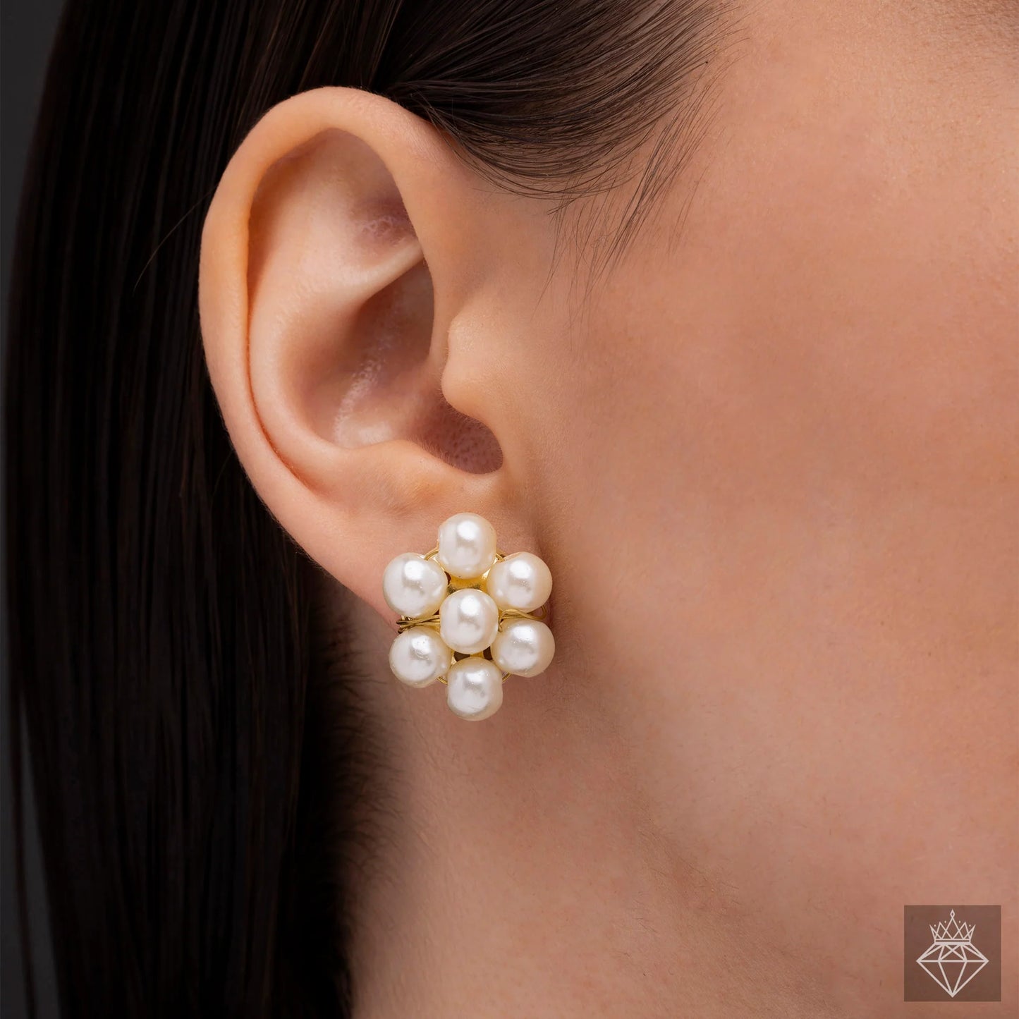 Celeste Multilayer Pearl Necklace Set With Earrings